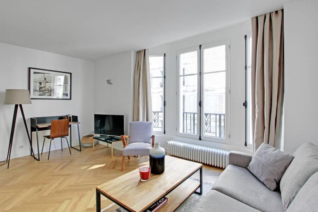 Pick A Flat'S Apartments In Saint Michel - Rue Du Sommerard Paris Eksteriør bilde