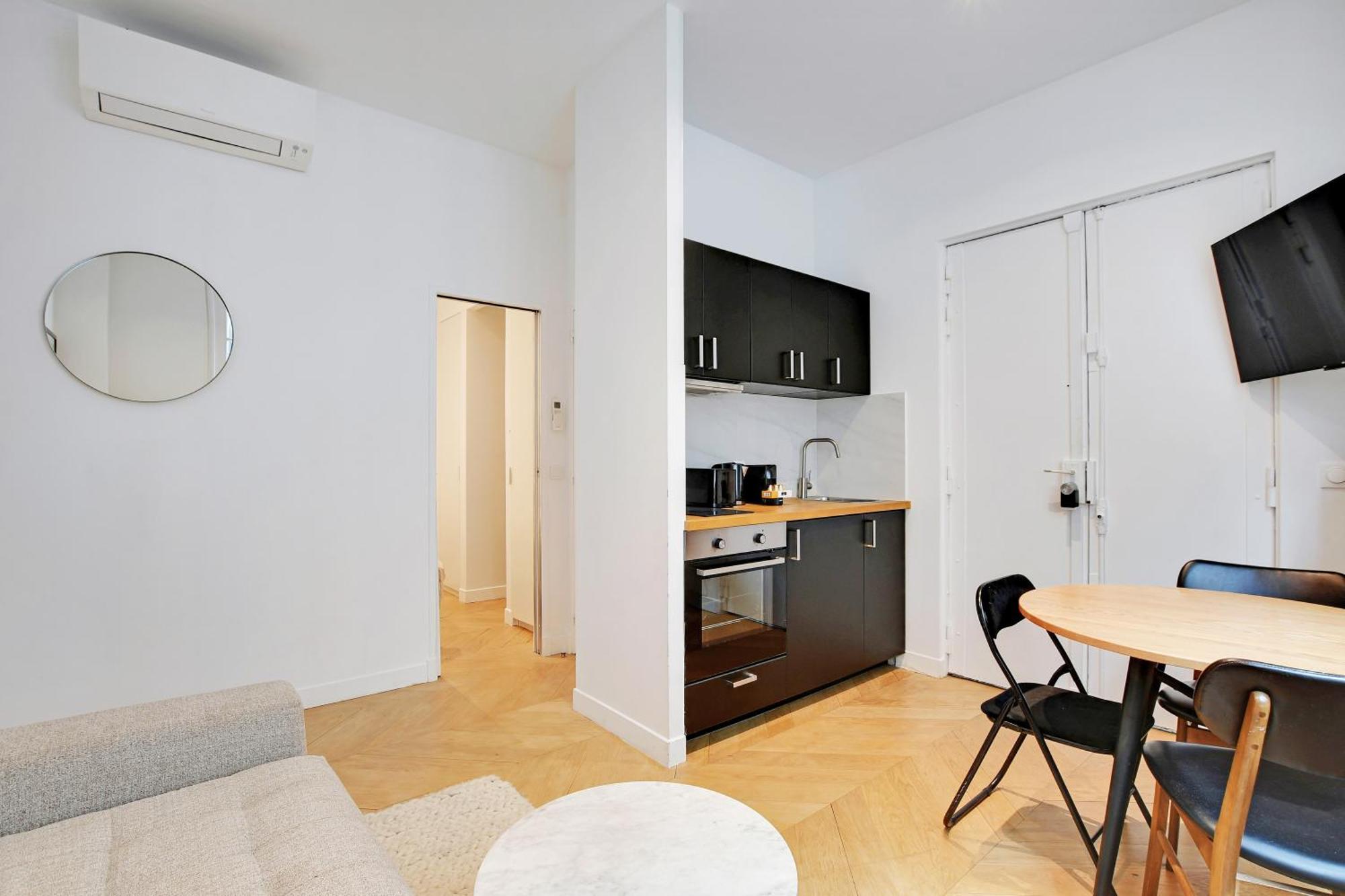 Pick A Flat'S Apartments In Saint Michel - Rue Du Sommerard Paris Eksteriør bilde